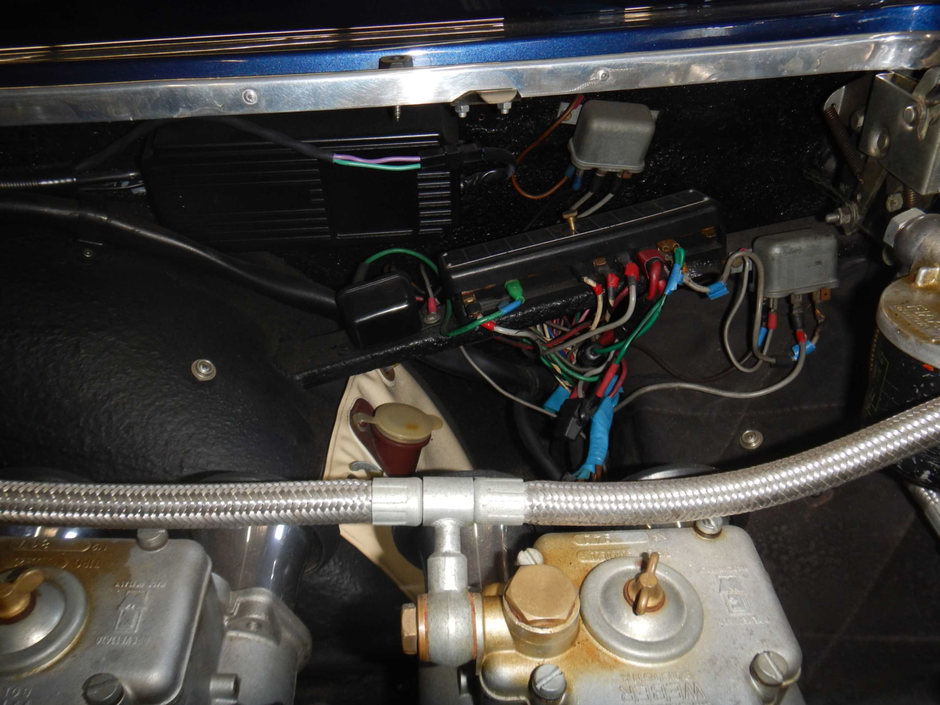 Engine bay electrical and fuel system detail