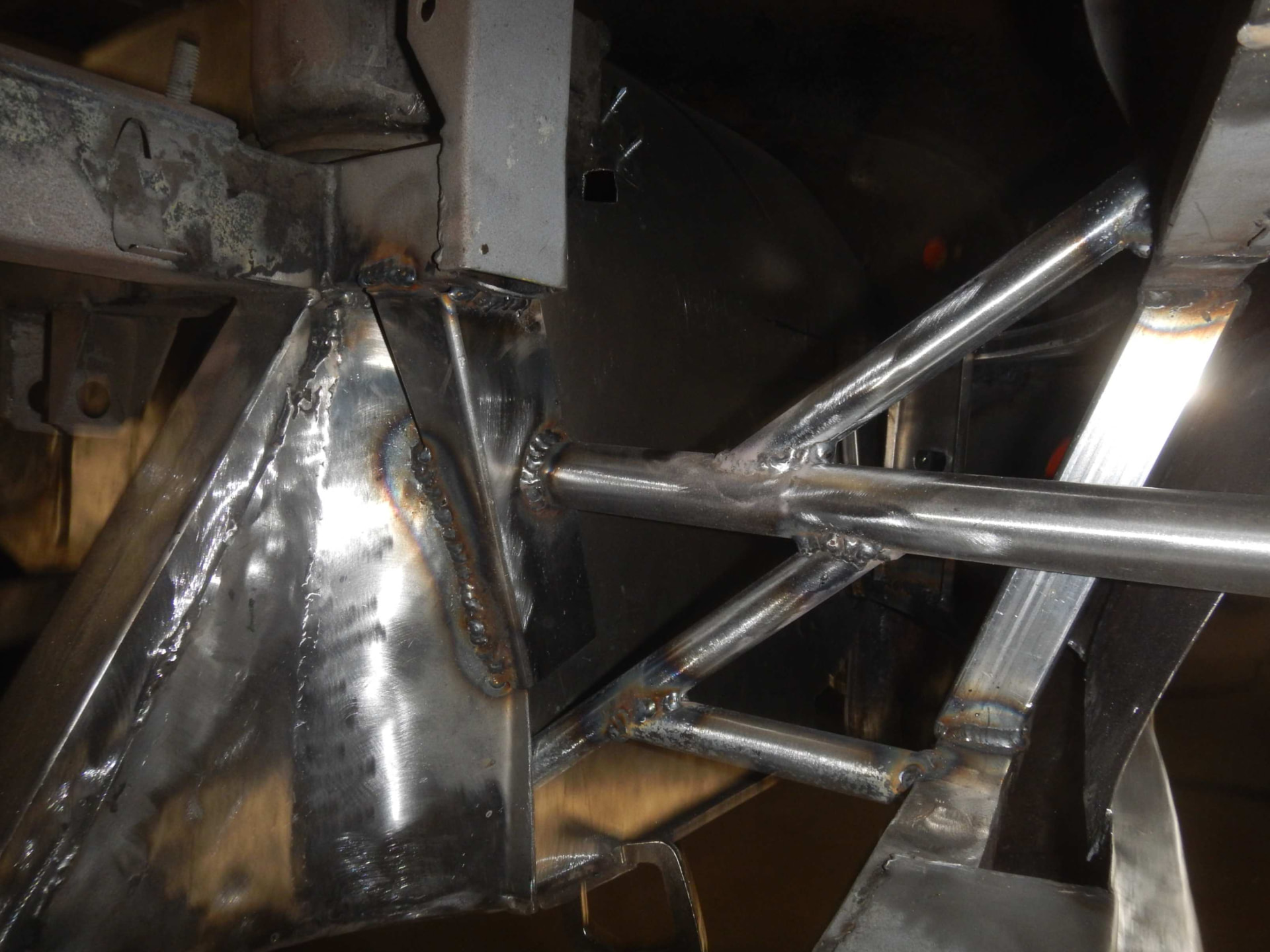 Chassis tubing and welded fabrication detail