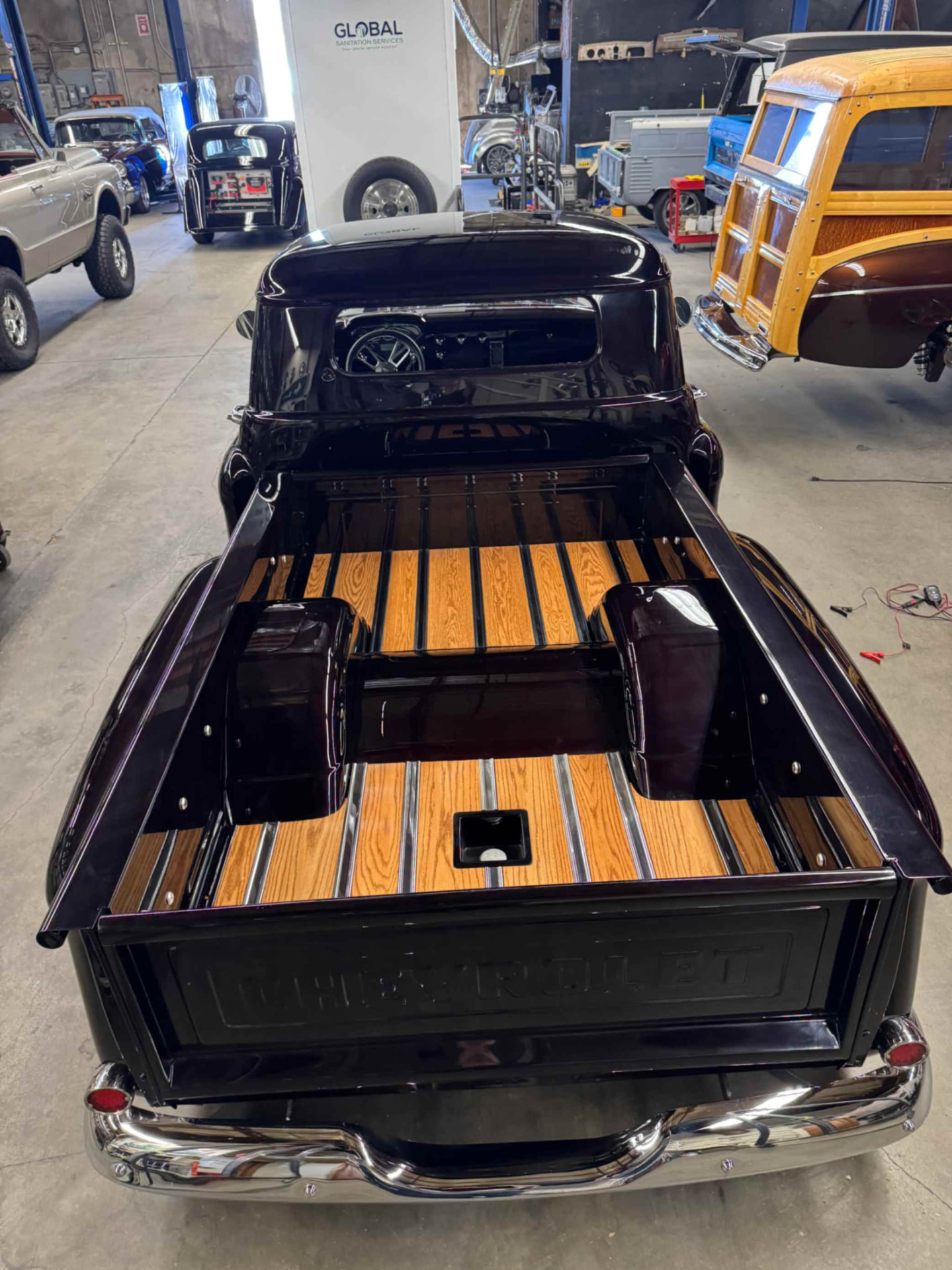 Truck bed with oak slats and stainless strips