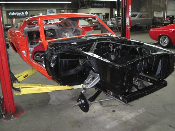 Engine bay — Boss 429 with blue valve covers