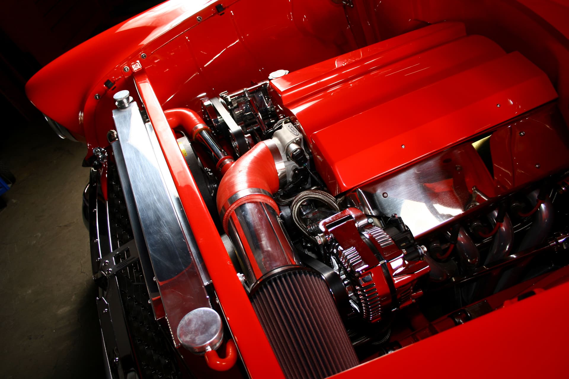 LS engine bay with body-color covers