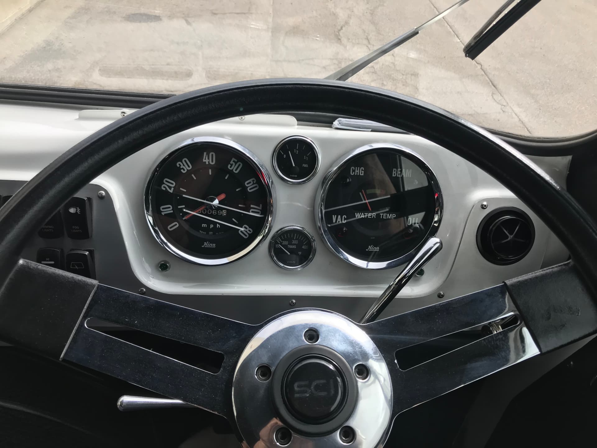 Restored steering wheel and Hino instrument panel