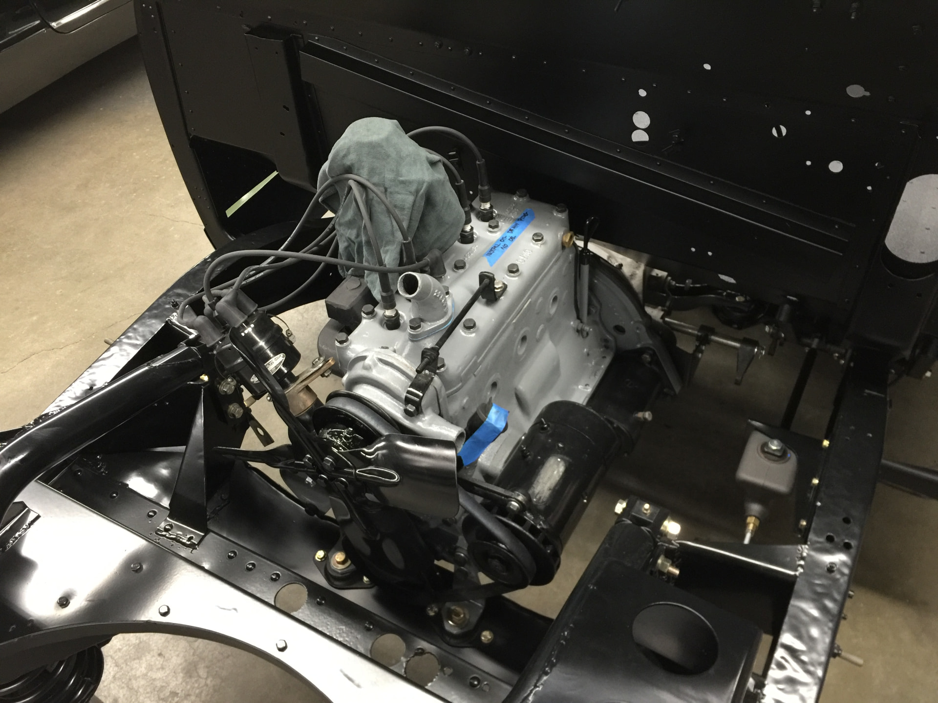 Davis Divan chassis and drivetrain