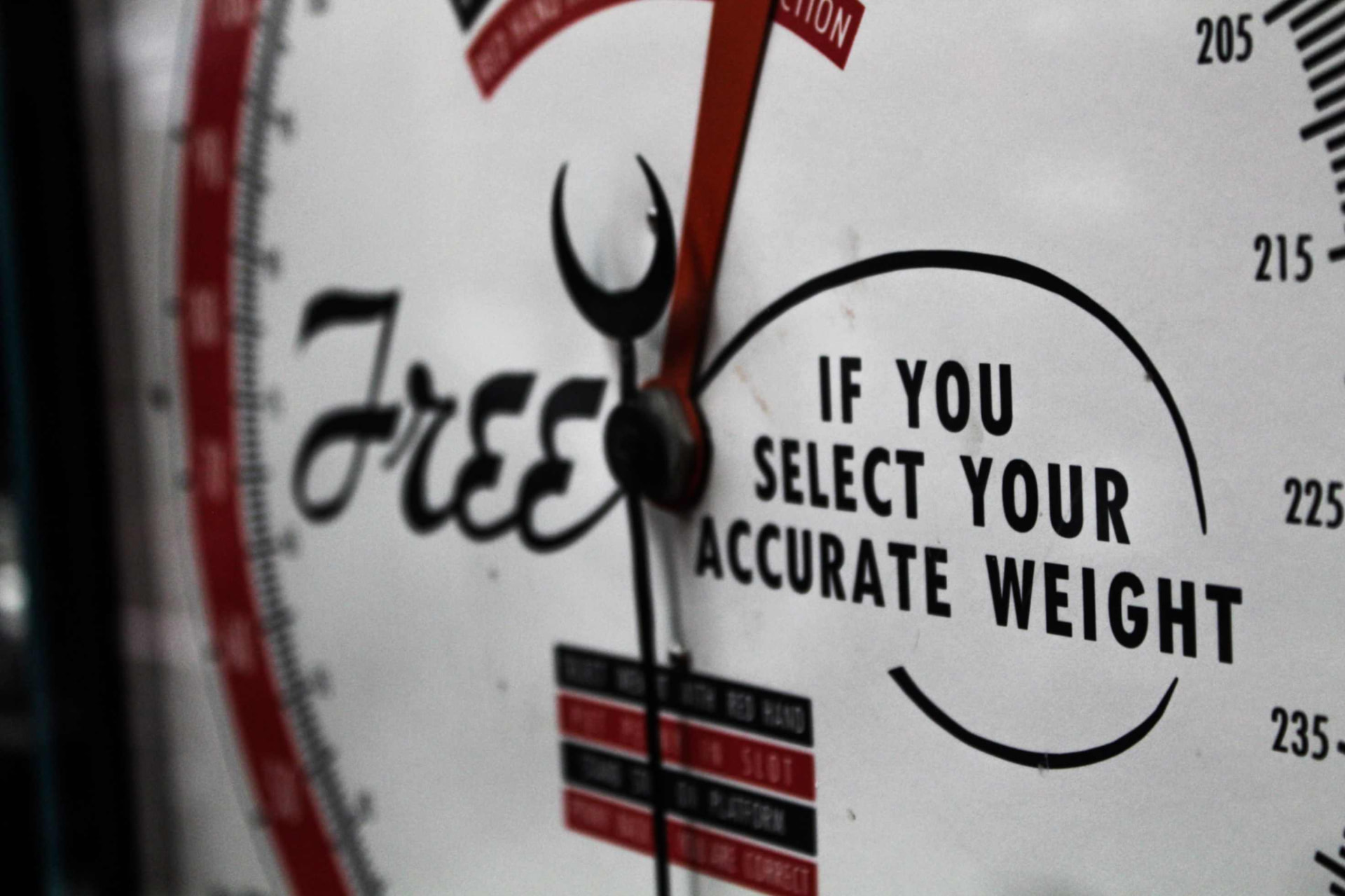 Weight dial with red selection hand