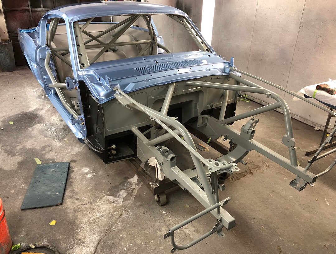 Painted shell with front subframe and cage