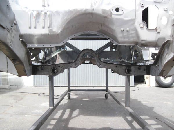 Rear body structure and chassis metalwork