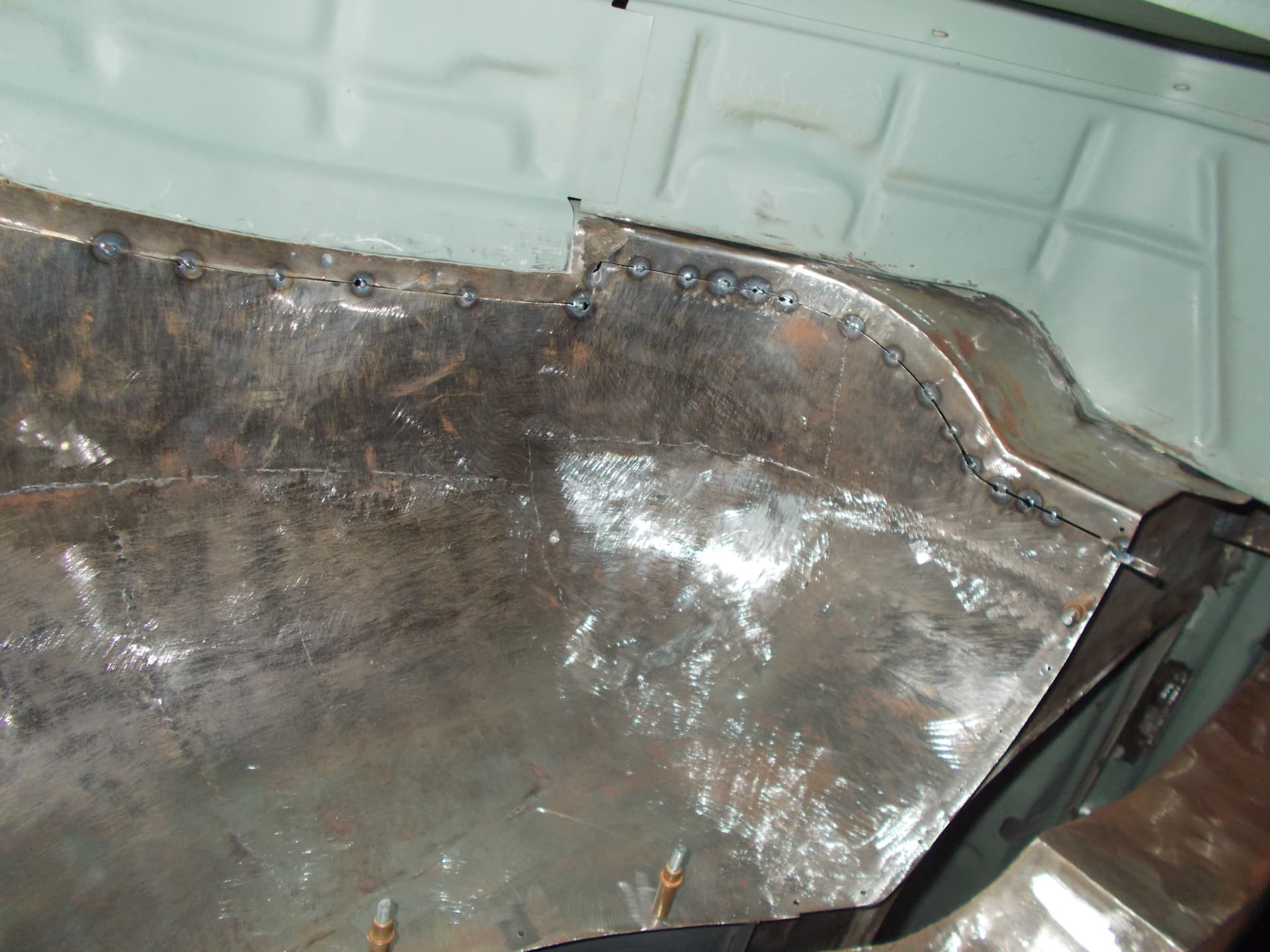 Rear floor and inner body metalwork