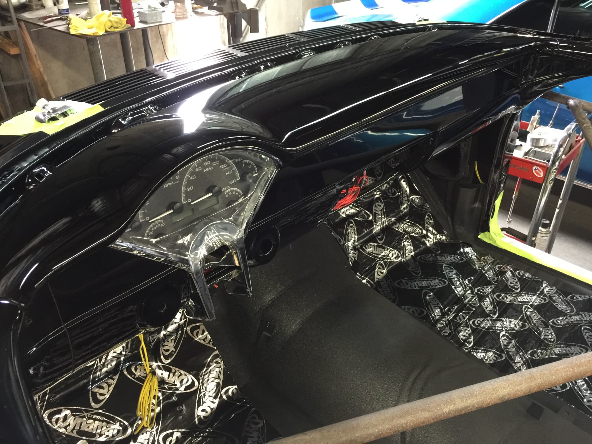 Dashboard wiring and sound insulation installation