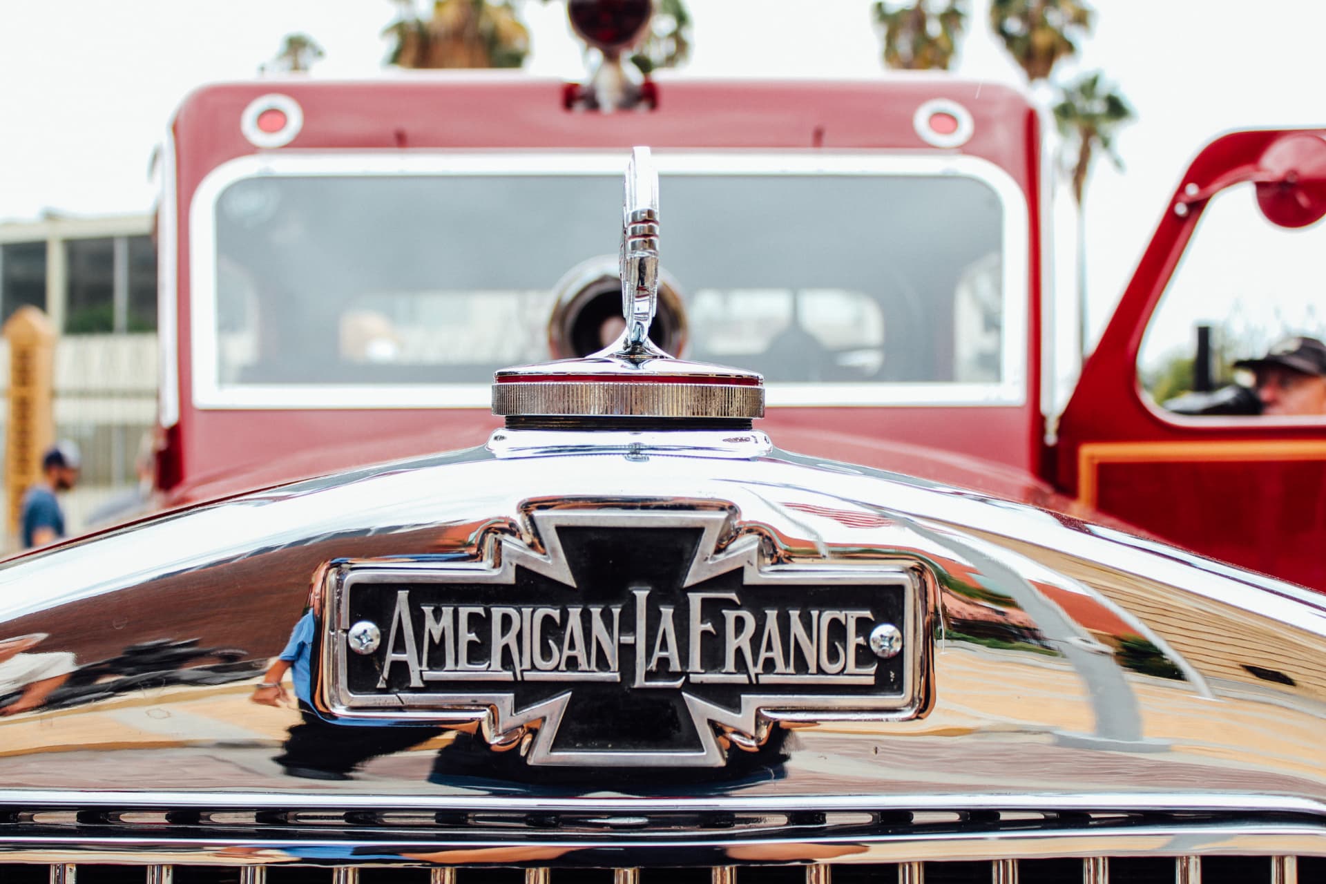 Polished nose emblem and hood ornament
